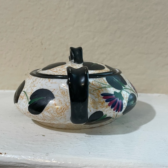 Vintage hand painted Meito china sugar bowl and creamer - Picture 5 of 16